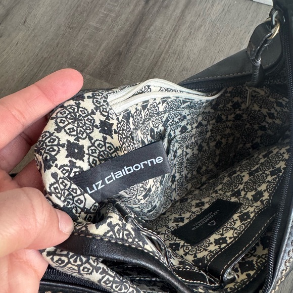 Classic Black Shoulder Bag with Braided Strap - Picture 7 of 9